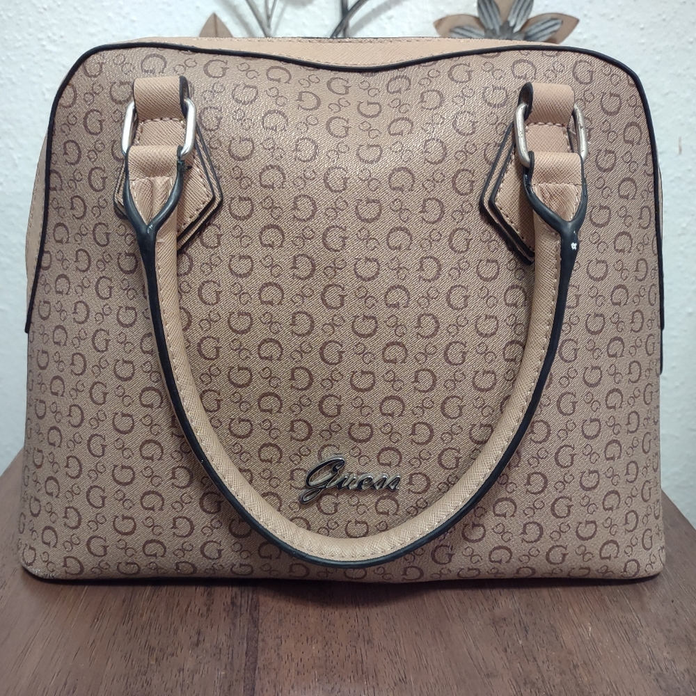 Guess Hand bag